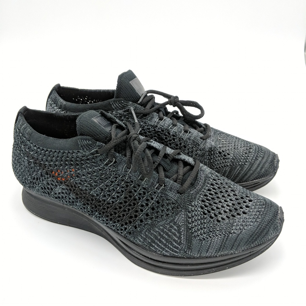 NEW Nike Flyknit Racer Triple Black Sz 7
